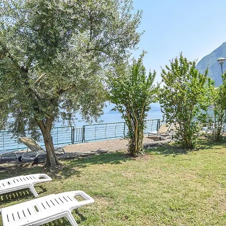Διαμέρισμα 2 Bedroom Beautiful In *